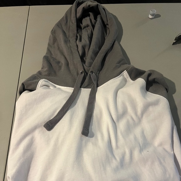 Grey and white thin hoodie. - Picture 1 of 2